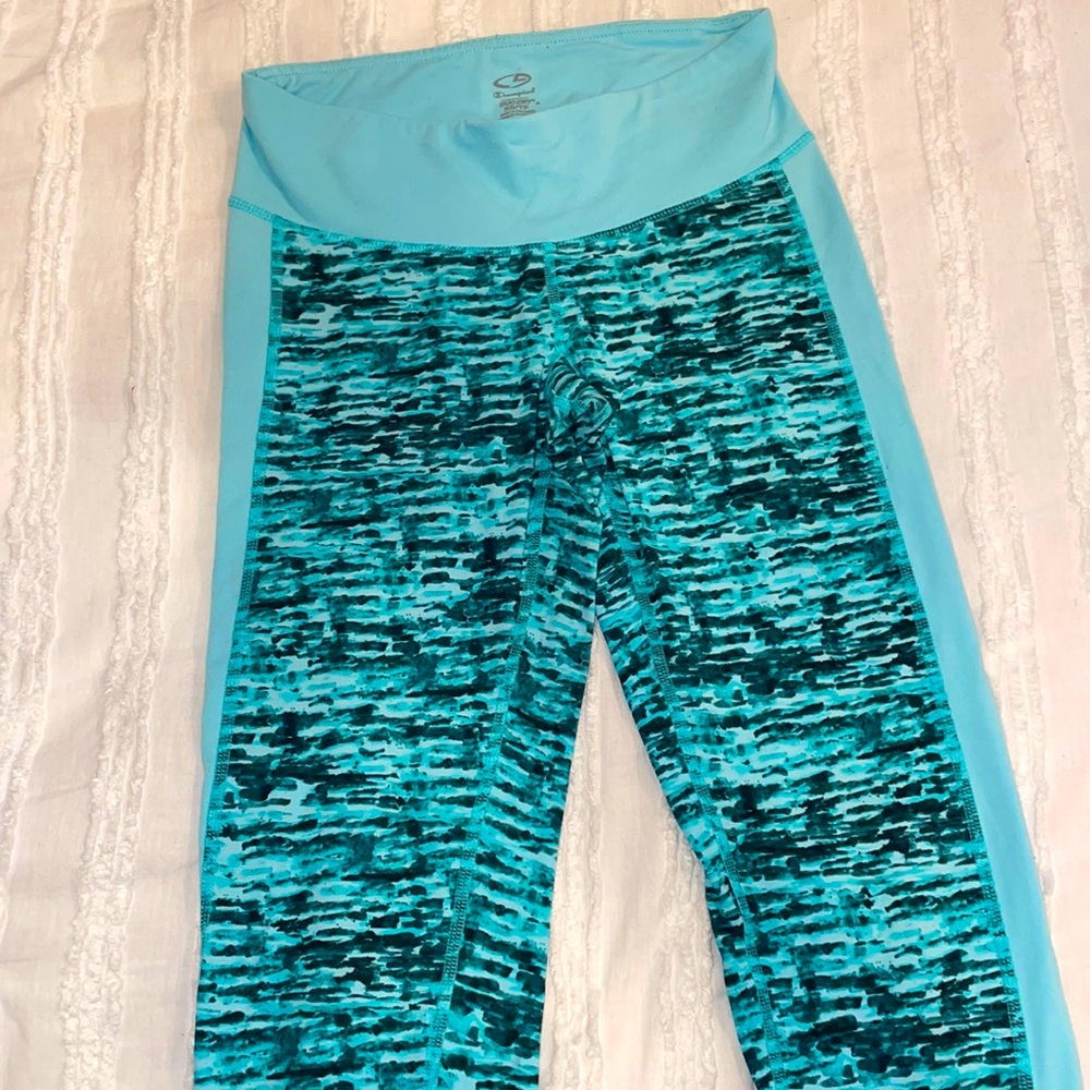 Blue patterned leggings